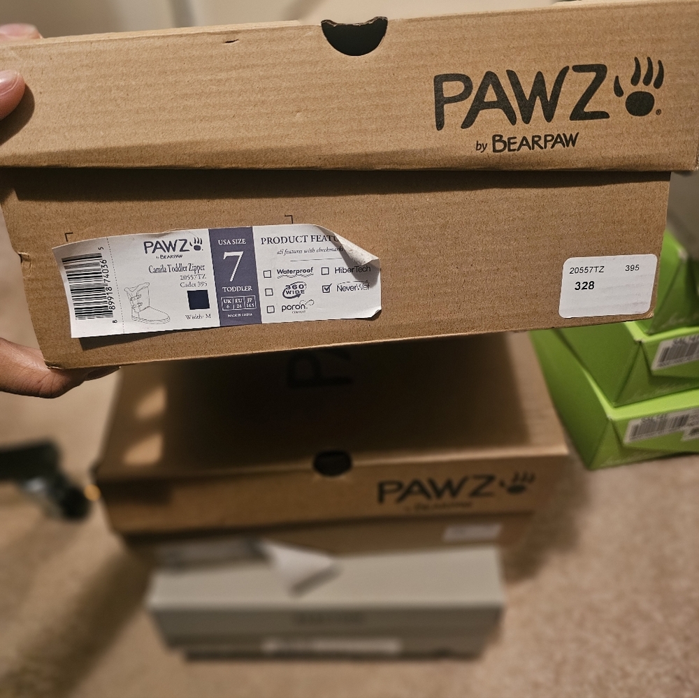 Bear Pawz Winter Boots Size 7C - Picture 3 of 3